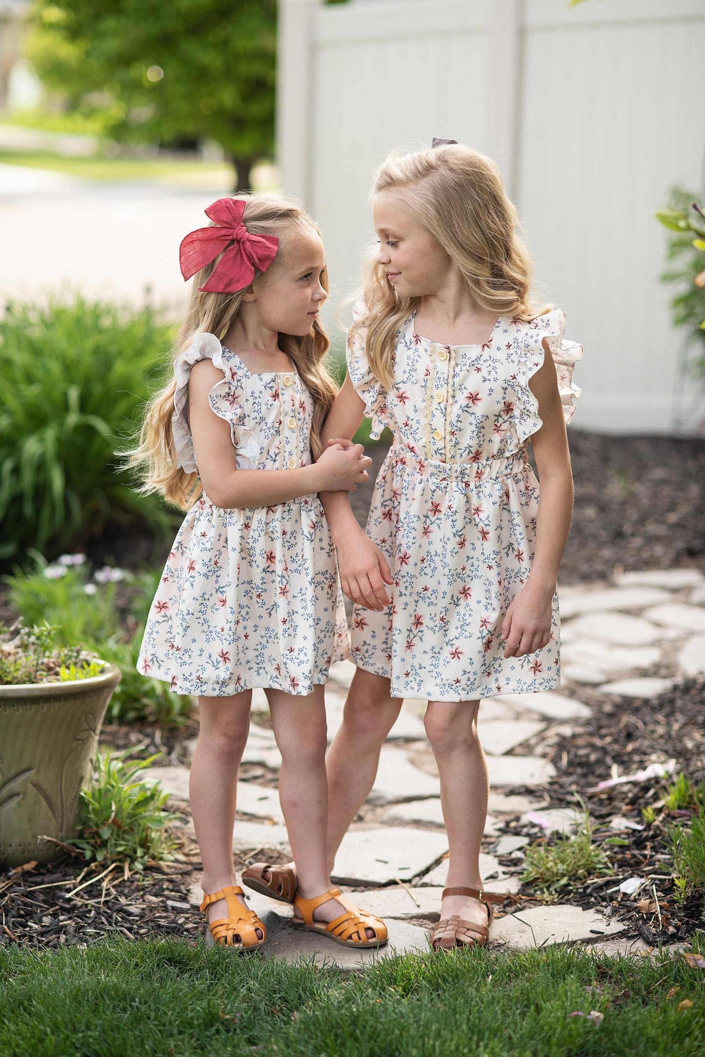 Kids Dainty Floral Print Button Pinafore Dress