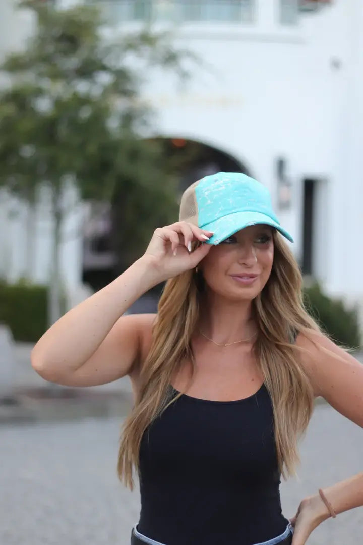 Turquoise Spatter Hat with Mesh: Turquoise / One Size
