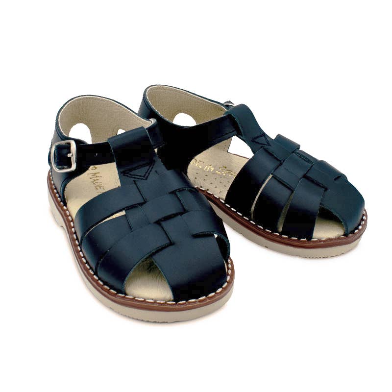 Closed Roman children's sandal