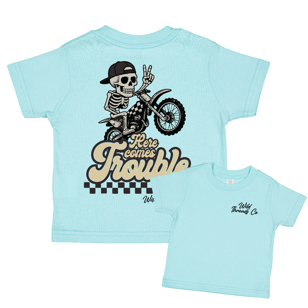Here Comes Trouble Tee: Chill / S (6/8)