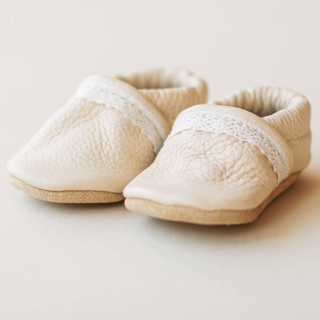 Baby Girl Leather Slip-on Shoes in Cream