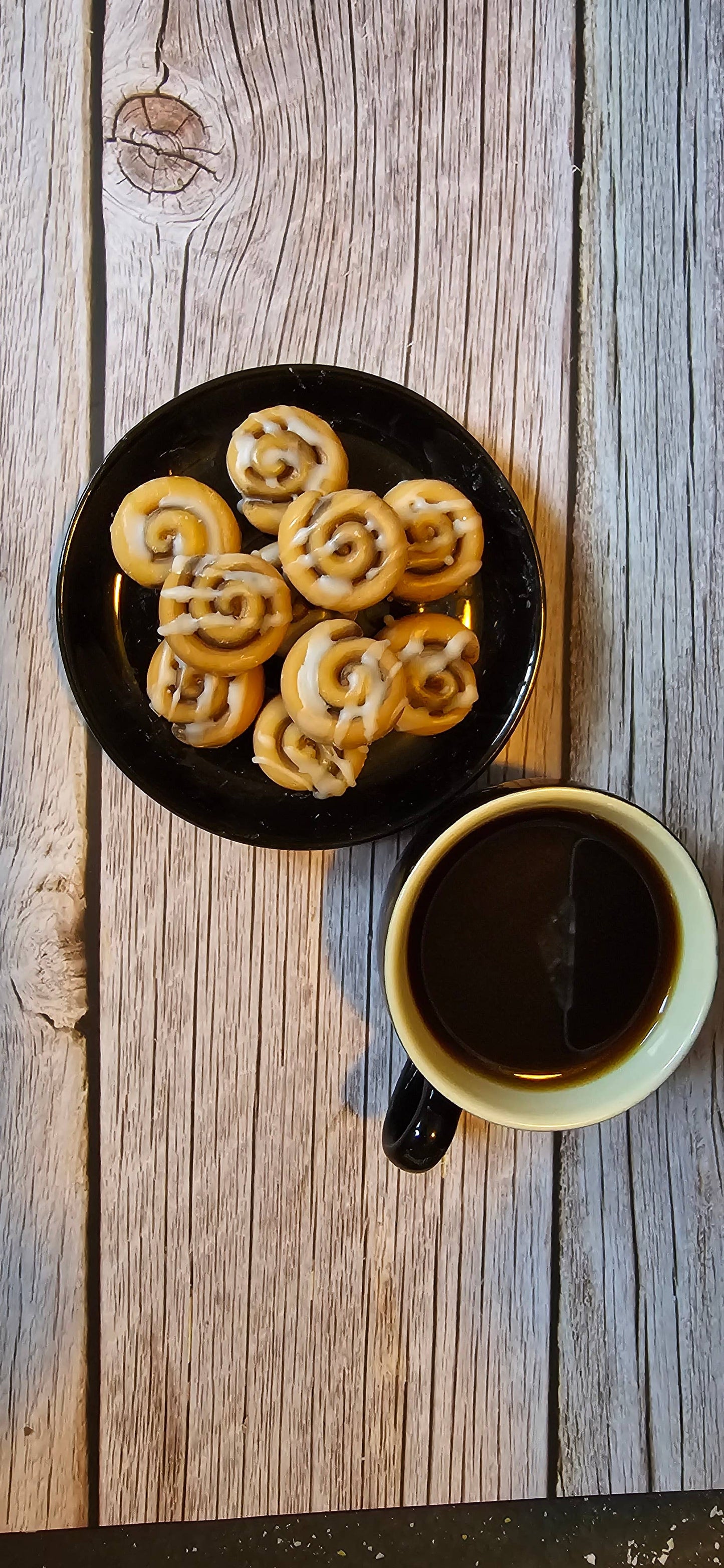 Cinnamon Roll Wax Melt: 1.5oz
