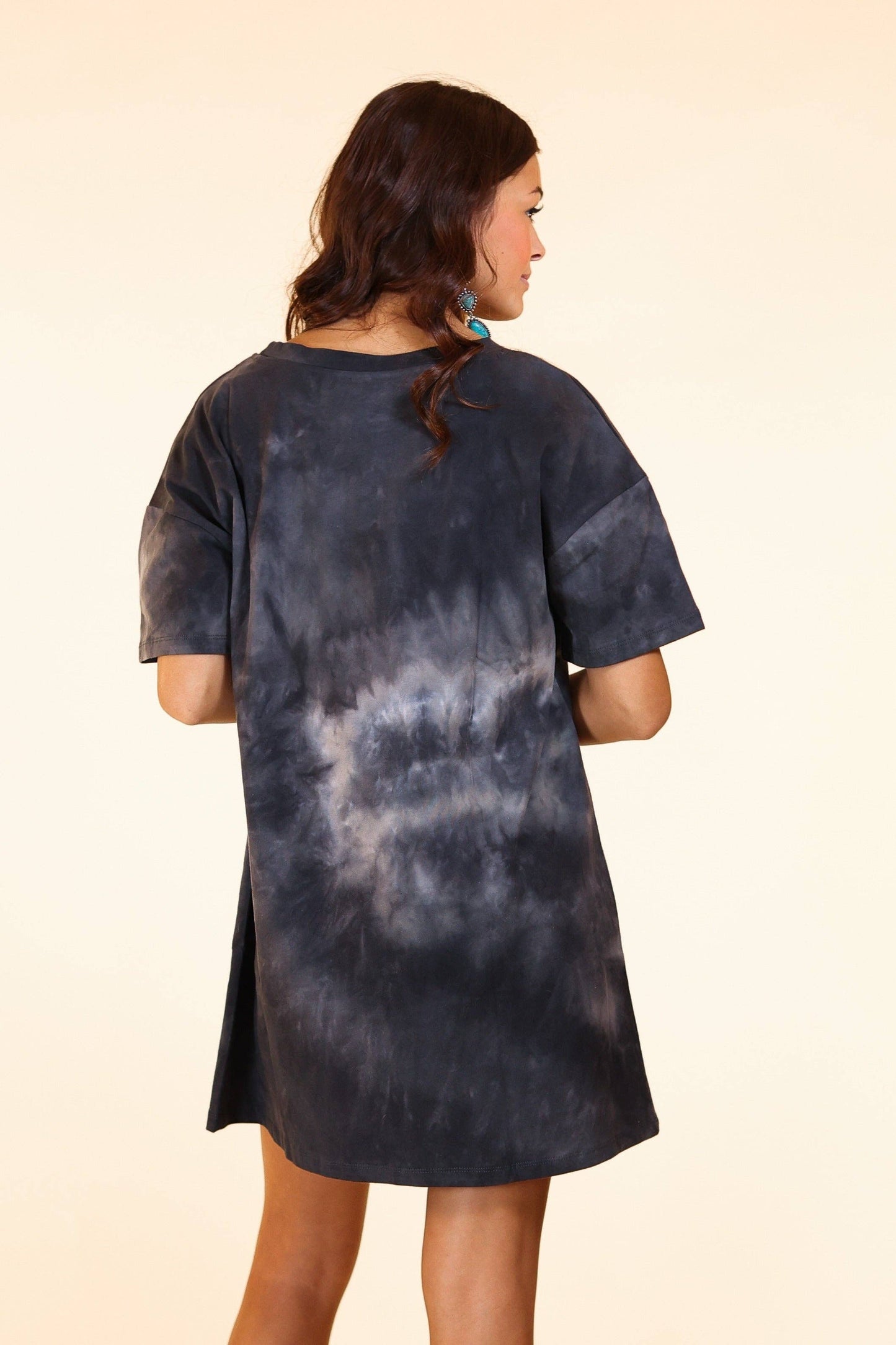 Black Tie Dye T-Shirt Dress: Black / Plus Size