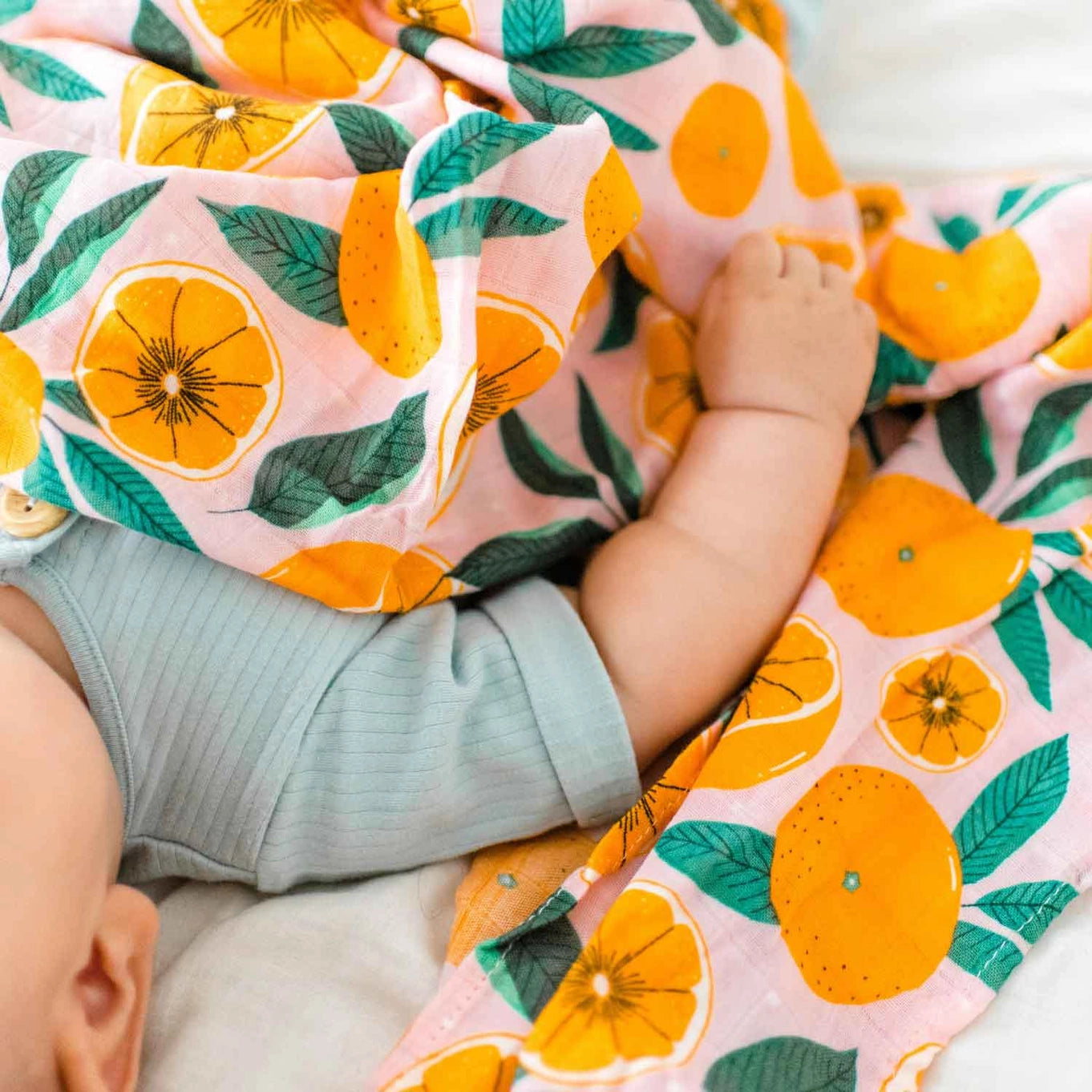 Bamboo Muslin Swaddle - Sliced Oranges