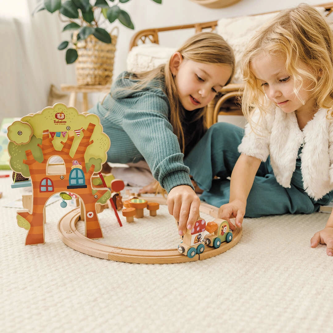 Tree House Play World with Wooden Train Tracks