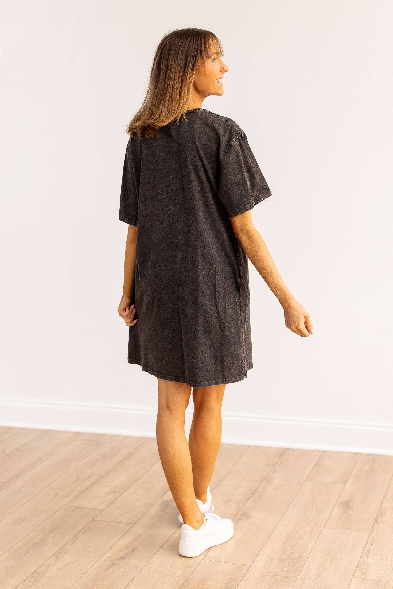 Black Wash Tee Shirt Dress With Pockets: Black / 2XL/3XL