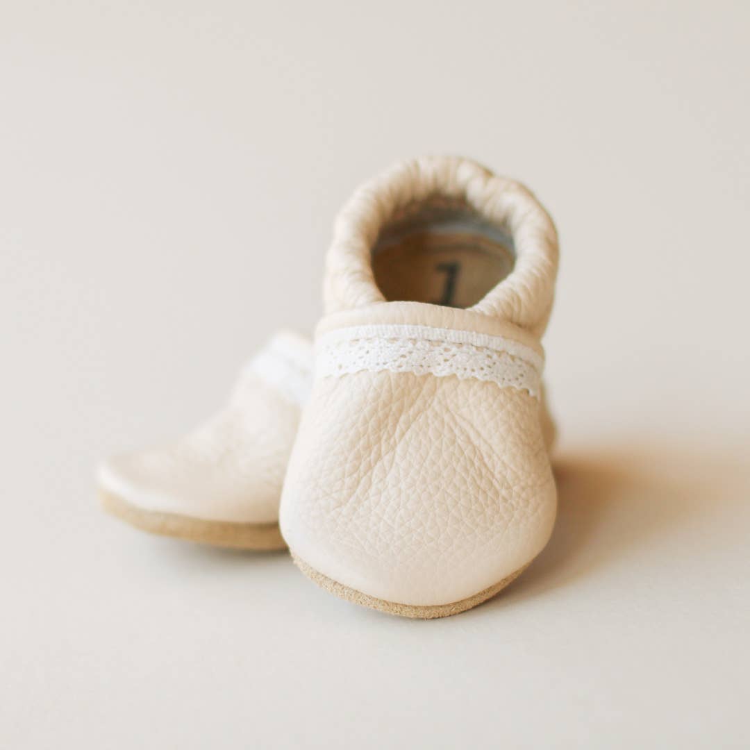 Baby Girl Leather Slip-on Shoes in Cream